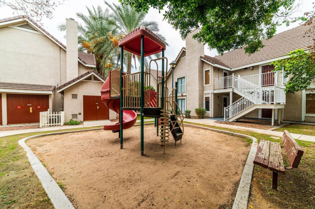 Metro Phoenix Loft Sleeps 6 Exterior photo